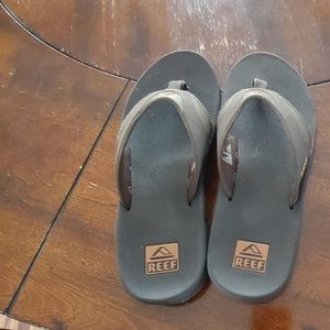 Reef flip flops mens 11
